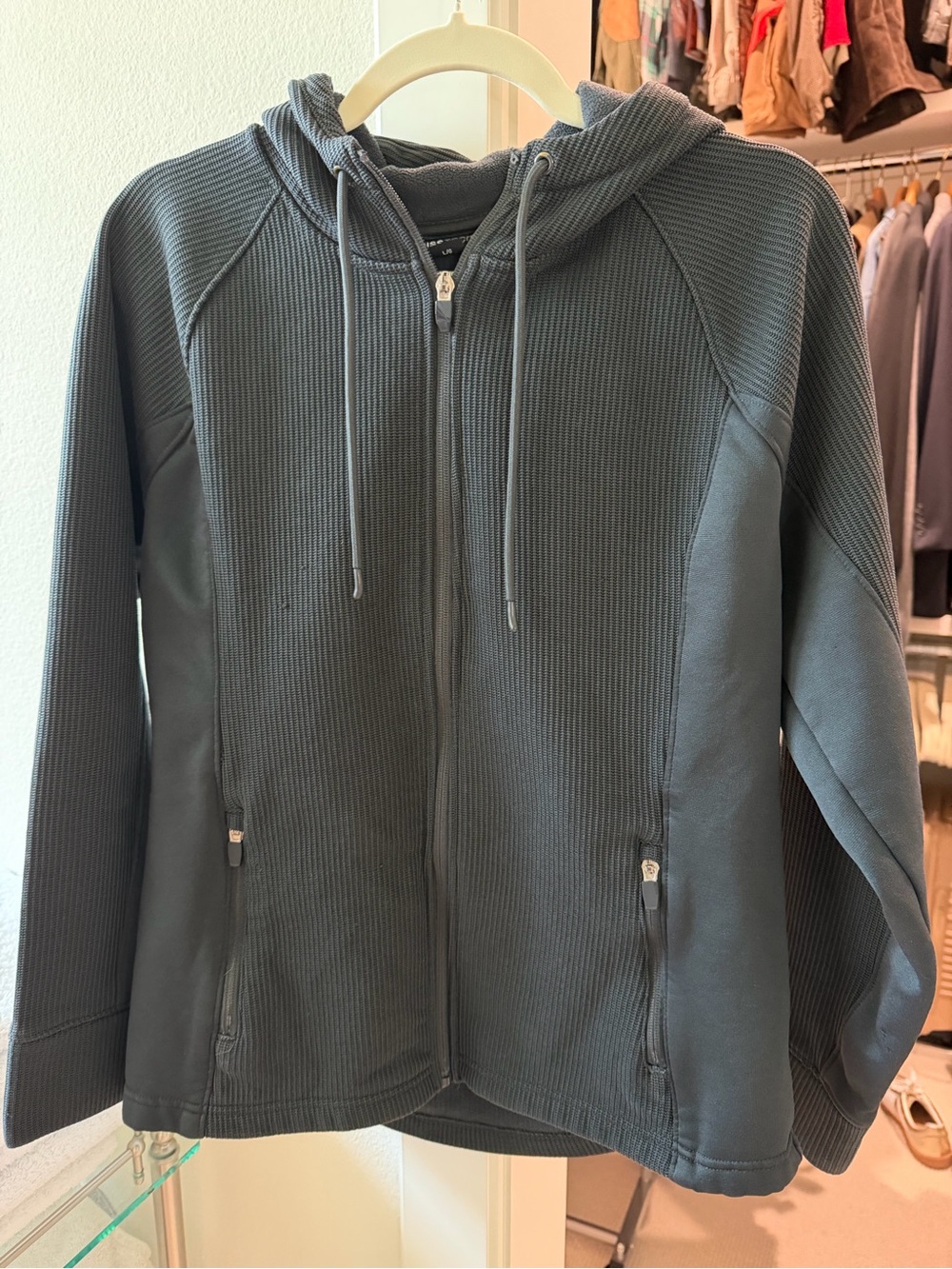 Swiss Tech Women's Hooded Lightweight Shirt Jacket - Black